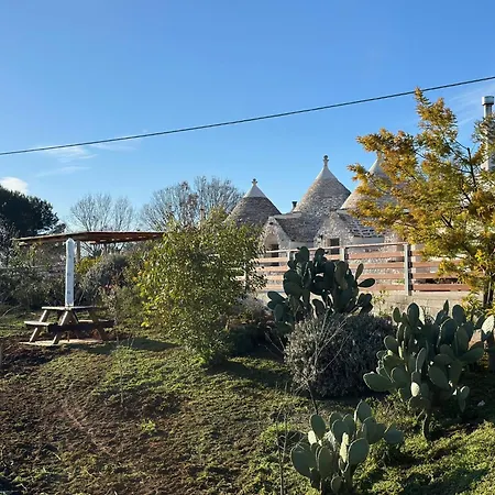 Trullo Incanto オストゥーニ